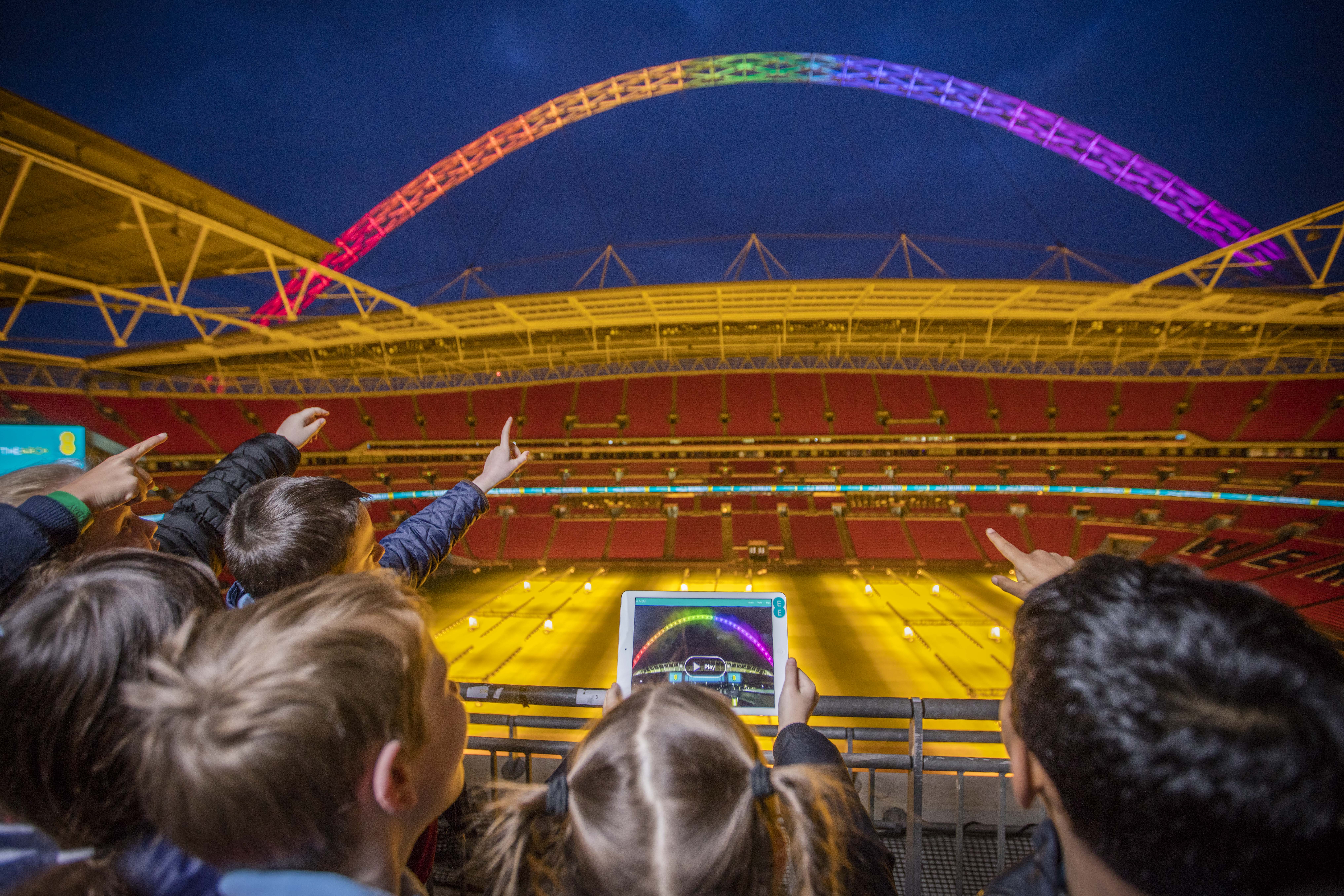 EE-LightTheArch-0101